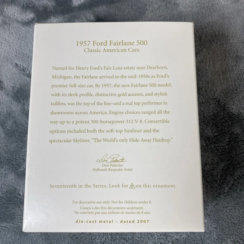 Hallmark 2007 Keepsake 1957 FORD FAIRLANE 500 Classic American Cars Ornament